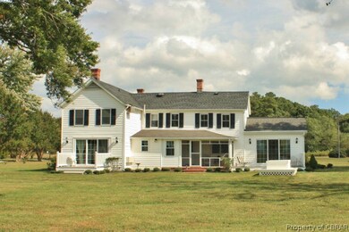 724 Benson Rd, Weems, VA 22576 - photo 3