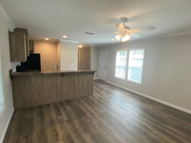 1600 NE 12th Ave unit 16, Gainesville, FL 32601 - photo 3