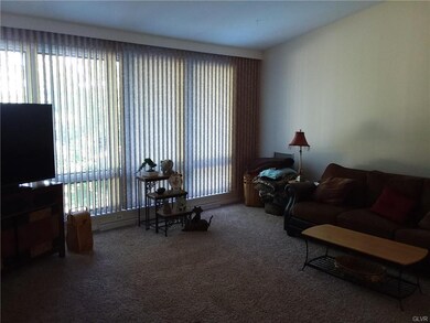 34 Applewood Dr, Easton, PA 18045 - photo 5