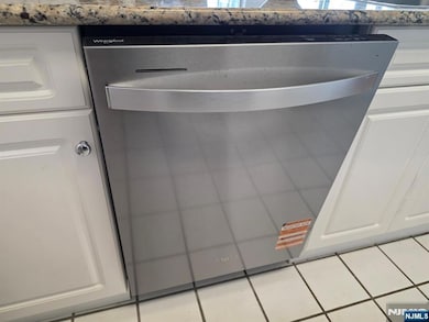 unlisted-address, Fort Lee, NJ 07024 - photo 6