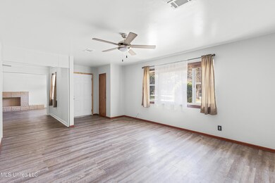 312ShirleyCt-4