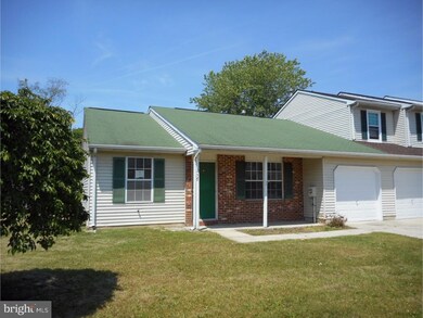 237 Lafayette Dr, Swedesboro, NJ 08085 - photo 3