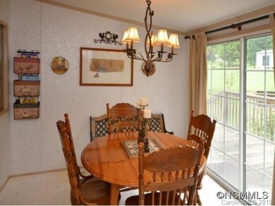 78 Sunrise Ridge Dr, Hendersonville, NC 28792 - photo 3