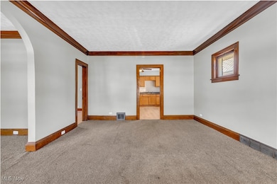 9806 Sladden Ave unit 2/Up, Cleveland, OH 44125 - photo 6