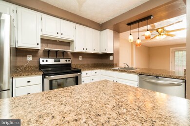 16 Stillwood Cir, Nottingham, MD 21236 - photo 6