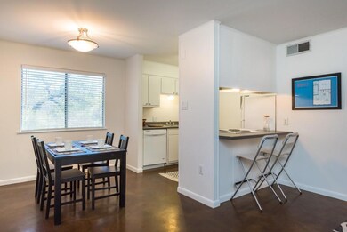 3914 Avenue D unit 105, Austin, TX 78751 - photo 2