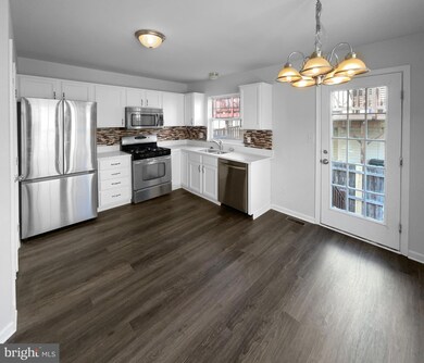 1867 Tiger Lily Cir unit 36, Woodbridge, VA 22192 - photo 6