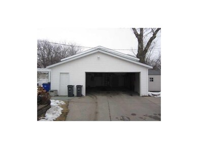 Garage.