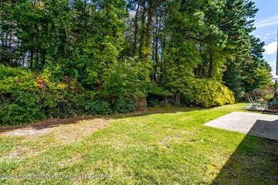 11 Lions Head Blvd S Brick-large-007-036