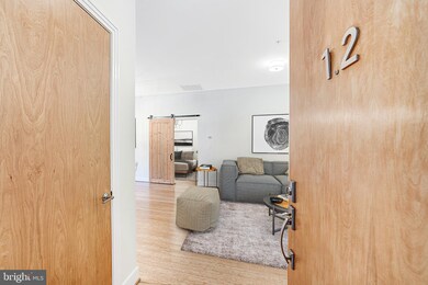 2360 Champlain St NW unit 1.2, Washington, DC 20009 - photo 3