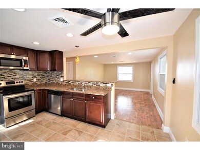 423 Martin Dr, Historic New Castle, DE 19720 - photo 4