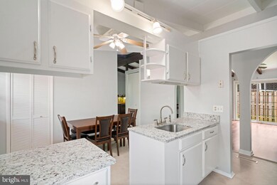 12702 Torrington St, Woodbridge, VA 22192 - photo 4