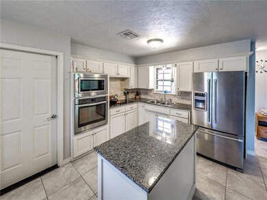 5217 Lombardy Ln, Oklahoma City, OK 73112 - photo 3