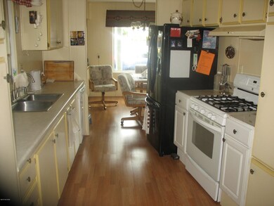 5651 Rafter Circle Kitchen