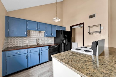 1104 NW 52nd Cir, Lawton, OK 73505 - photo 7