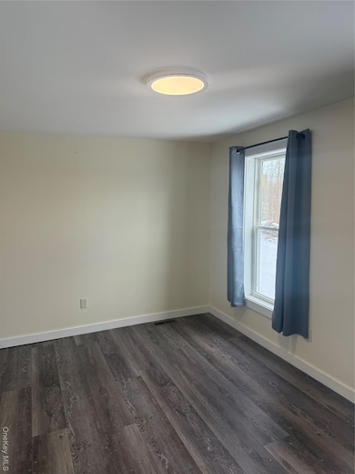 92 Wigsten Rd unit 1, Pleasant Valley, NY 12569 - photo 4