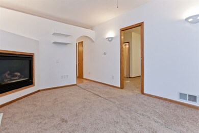 1053 G Ave NW, Cedar Rapids, IA 52405 - photo 6