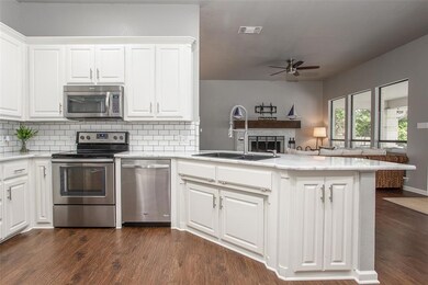 1309 E Lake Dr, Weatherford, TX 76087 - photo 5