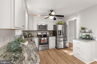 10403 Daniels Ct, Spotsylvania, VA 22553 - photo 5