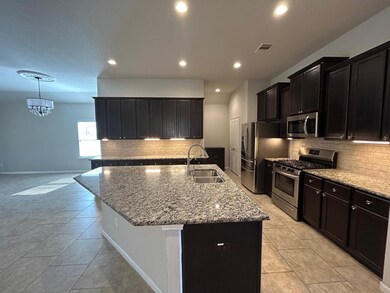 2707 Westland Ln, Pearland, TX 77581 - photo 6