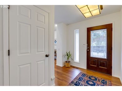 2760 Overlook Dr, Lake Oswego, OR 97034 - photo 3