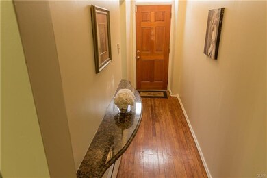 Well maintained original hardwood floor with Grani