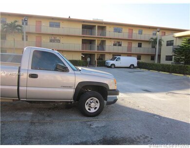 6805 W 3rd Ct unit 303, Hialeah, FL 33014 - photo 2