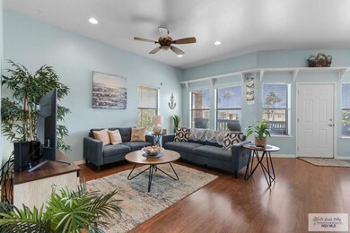 77 Santa Isabel Blvd unit O 8, Laguna Vista, TX 78578 - photo 3