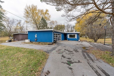 1362 Richards Dr, Watertown, NY 13601 - photo 2