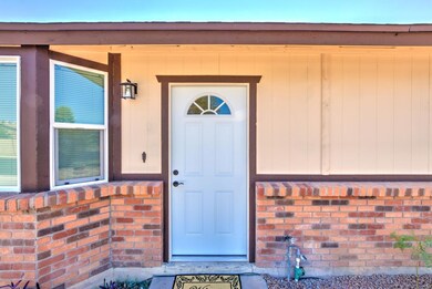 828 S Fontana, Mesa, AZ 85204 - photo 2