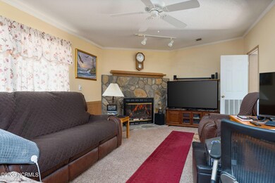 family-room-01a