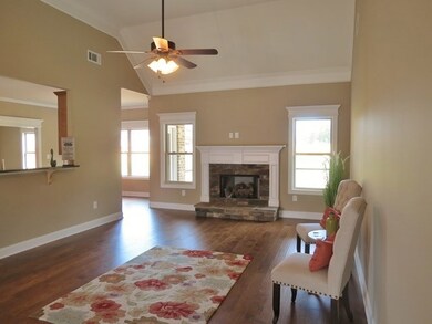 1002 Marion Oaks Dr unit 176, Macon, GA 31216 - photo 2