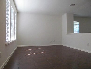 10102 Fallmont Cir, Houston, TX 77086 - photo 3