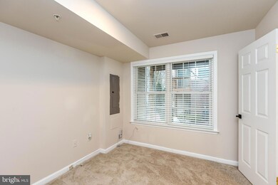 20118 Macintosh Ln, Germantown, MD 20876 - photo 5
