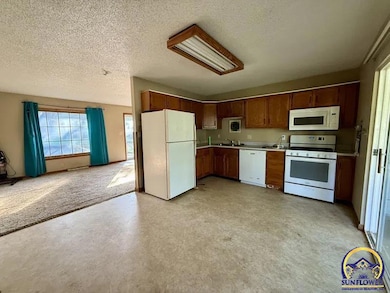 1519 2nd Ave W, Horton, KS 66439 - photo 3