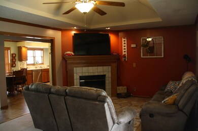 405 N Wildcat Ct, Hugoton, KS 67951 - photo 4