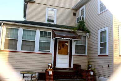 72 Mills Ave, Staten Island, NY 10305 - photo 6