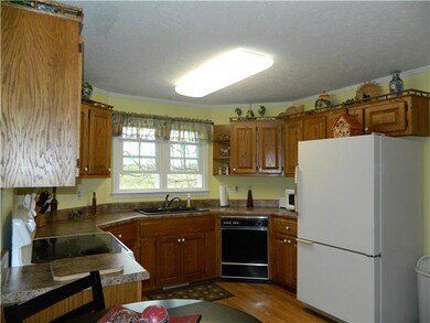 Stove, refrigerator and Dw stay!