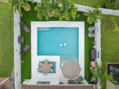 260 SE Via Visconti, Port Saint Lucie, FL 34952 - photo 4