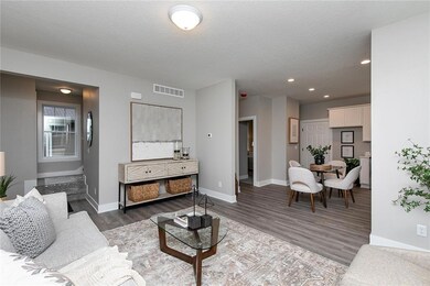Main House - Living Room