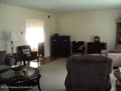 622 Colfax Ave, Scranton, PA 18510 - photo 6