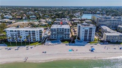 1977 Gulf Shore Blvd N unit 401, Naples, FL 34102 - photo 4