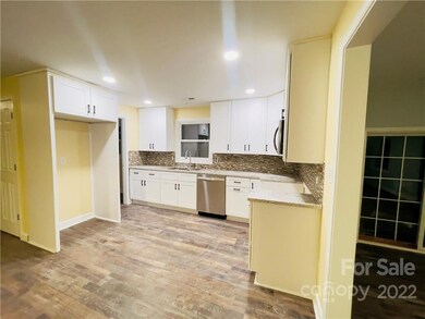 1240 Suncrest Ave, Statesville, NC 28677 - photo 5