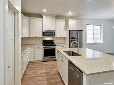 2509 N Lydia Loop, Hubbard, OR 97032 - photo 5