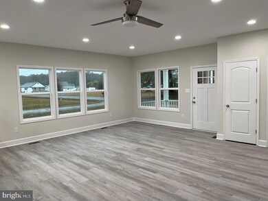 333 Azure Dr, Colonial Beach, VA 22443 - photo 2