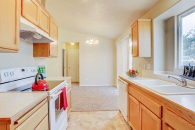 648 Teton Dr, Nampa, ID 83686 - photo 5