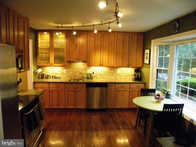 6058 Morgan Ct, Alexandria, VA 22312 - photo 4