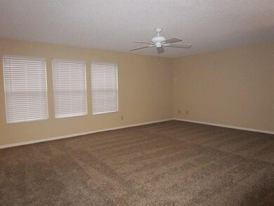 855 Sylvan St, Whiteland, IN 46184 - photo 2