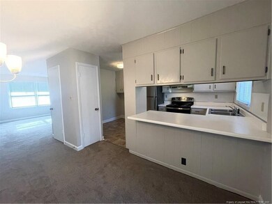 230 Pinecrest Dr unit 21, Fayetteville, NC 28305 - photo 5