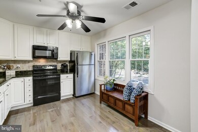 11323 Morning Gate Dr, Rockville, MD 20852 - photo 2